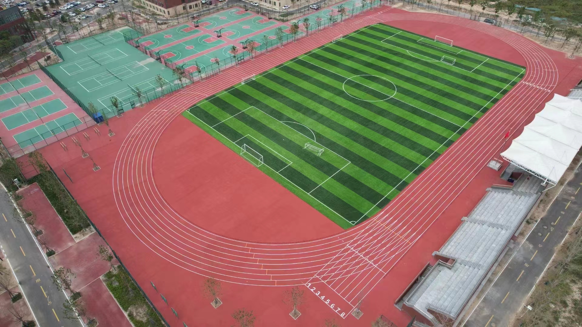 延安市足球场人造草坪新国标塑胶跑道 - 方案